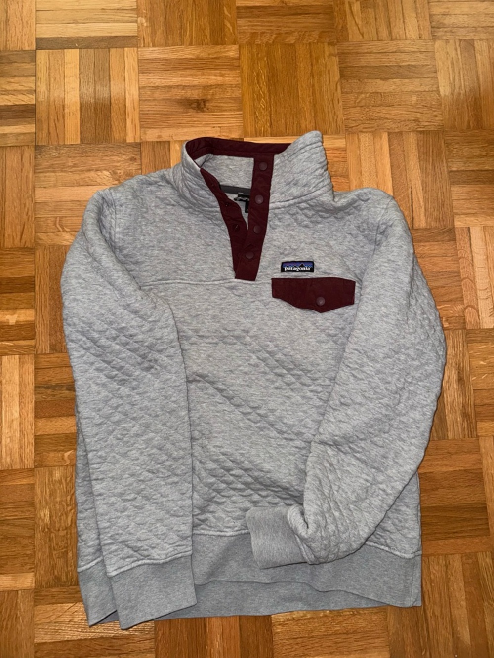 Patagonia Quilted Pullover Sweatshirt in Light Gray with Burgundy Trim